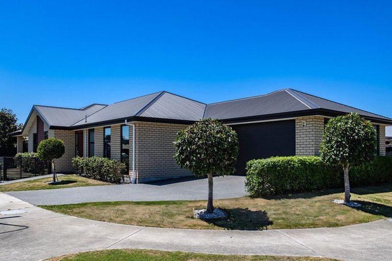 Photo of property in 28 Storer Street, Kaiapoi, 7630