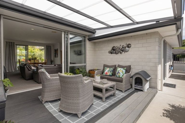 Photo of property in 13 Shoreview Close, Omokoroa, 3114