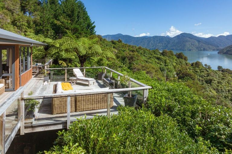 Photo of property in 63 Tepuia Heights, Havelock, Picton, 7281