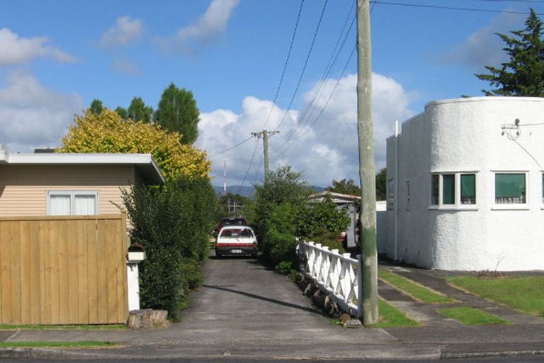 Photo of property in 686 Te Atatu Road, Te Atatu Peninsula, Auckland, 0610