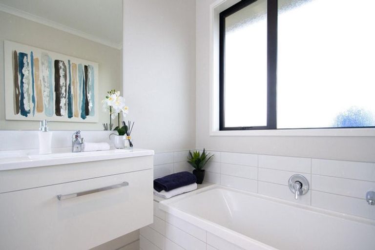 Photo of property in 37d Riddell Road, Kerikeri, 0230