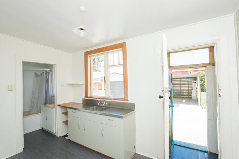 Photo of property in 16 Anzac Street, Gisborne, 4010