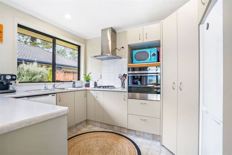 Photo of property in 6 Archer Court, Hamilton East, Hamilton, 3216