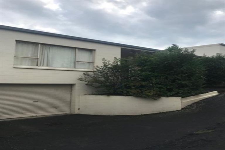 Photo of property in 2/2 Risk Road, Remuera, Auckland, 1050