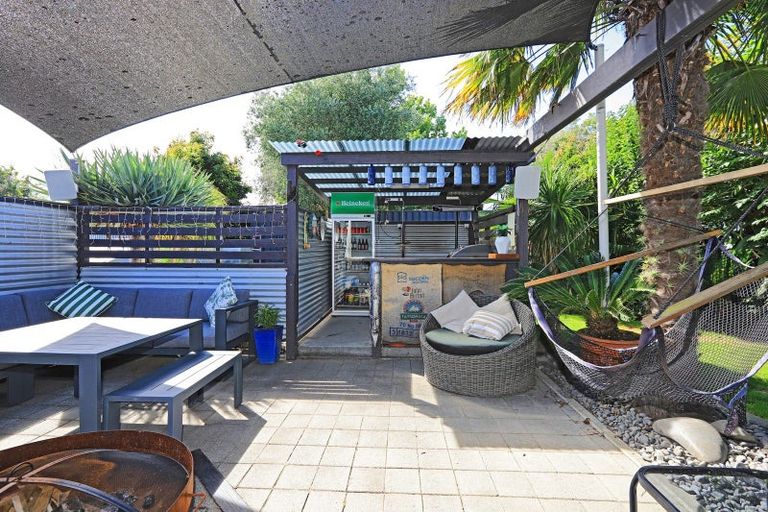 Photo of property in 61 Seddon Crescent, Marewa, Napier, 4110