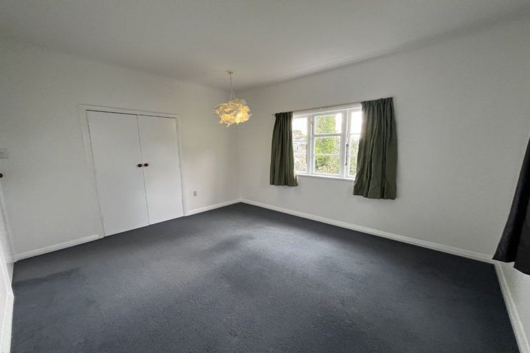 Photo of property in 220 College Street, West End, Palmerston North, 4412
