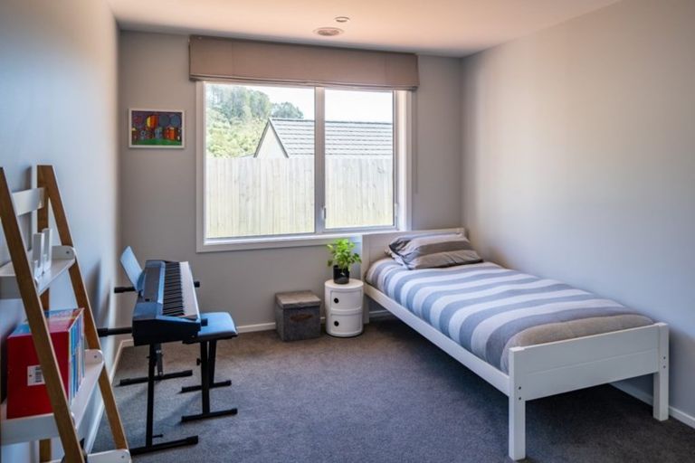 Photo of property in 68 Banks Boulevard, Whitby, Porirua, 5024