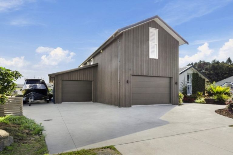 Photo of property in 13 Awanui Crescent, Matakana, Warkworth, 0985