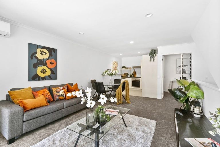 Photo of property in 19 Ballantrae Place, Thorndon, Wellington, 6011