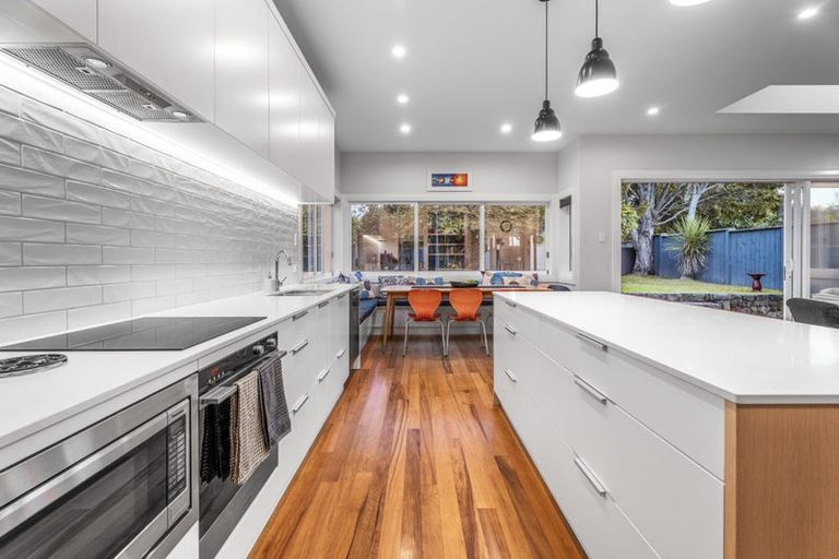 Photo of property in 37 Kensington Avenue, Mount Eden, Auckland, 1024