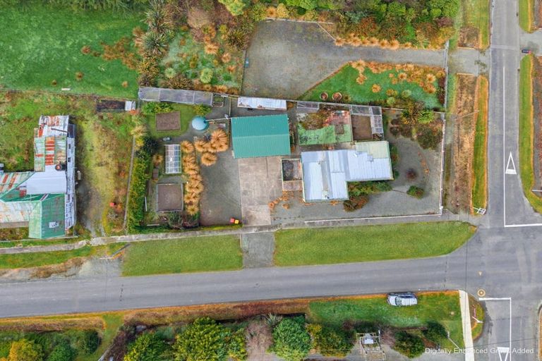 Photo of property in 9 Meadow Street, Lumsden, 9730