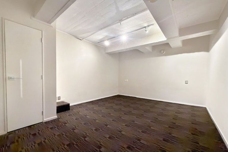Photo of property in Vespa Apartments, 203/20 Hanson Street, Mount Cook, Wellington, 6021