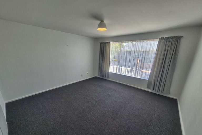 Photo of property in 1/46 Prestons Road, Redwood, Christchurch, 8051