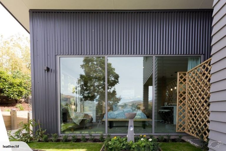 Photo of property in 2 Lindmore Lane, Lower Shotover, Queenstown, 9371