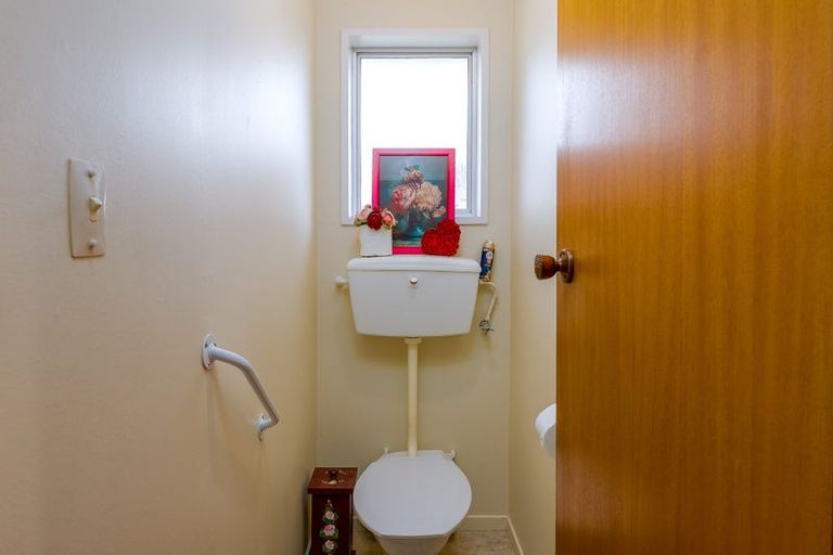 Photo of property in 7 Churchill Place, Waimate, 7924