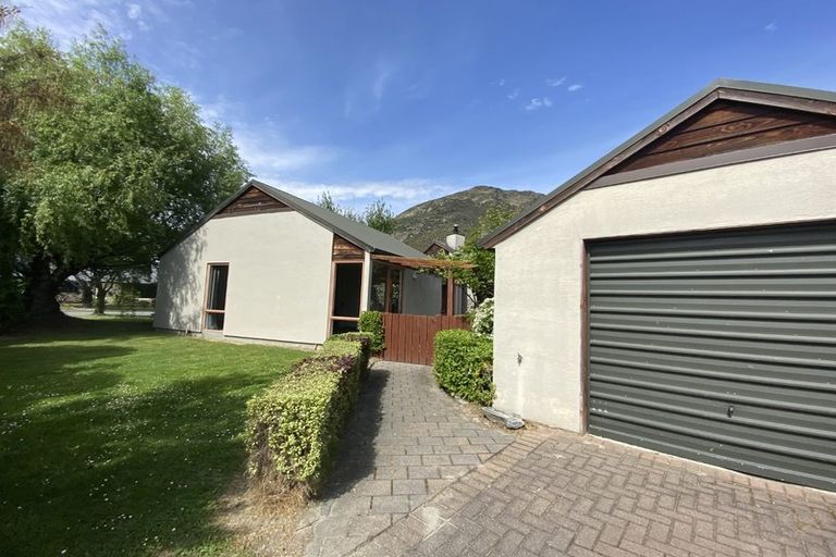 Photo of property in 5 Chestnut Circle, Frankton, Queenstown, 9300