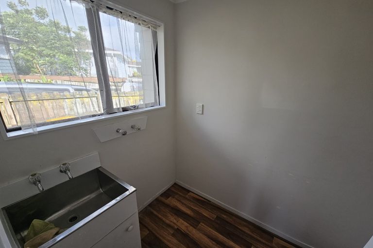 Photo of property in 1/27 Silver Creek Road, Weymouth, Auckland, 2103