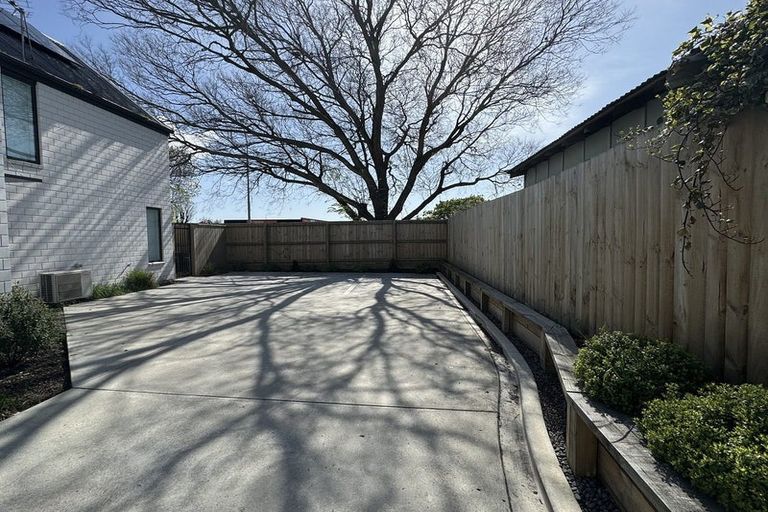 Photo of property in 2/17 Hornbrook Street, Waltham, Christchurch, 8023