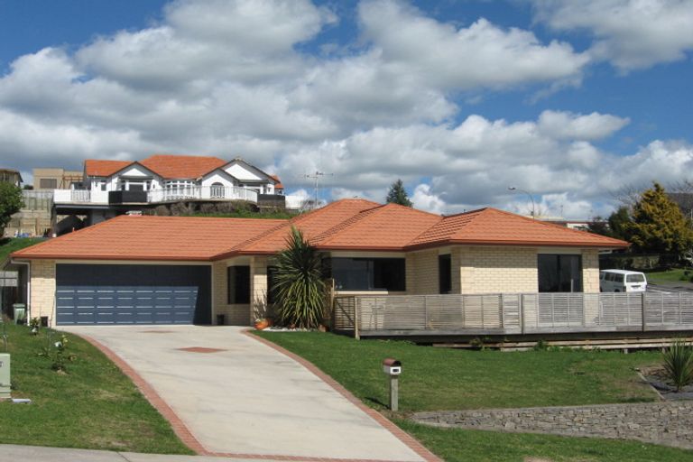 Photo of property in 71 Village Park Drive, Welcome Bay, Tauranga, 3112