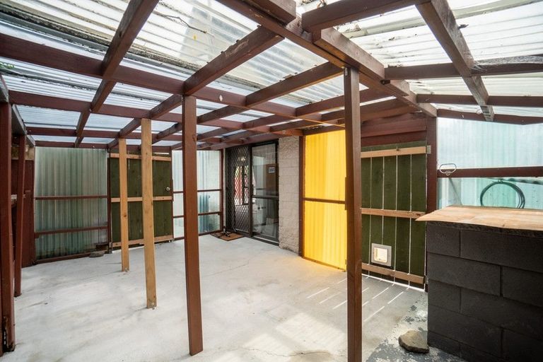 Photo of property in 4 Jarrett Court, Roslyn, Palmerston North, 4414