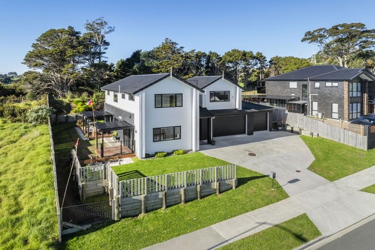 Photo of property in 17 Annmarie Avenue, Totara Park, Auckland, 2019
