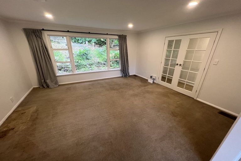 Photo of property in 20 Zetland Street, Highbury, Wellington, 6012