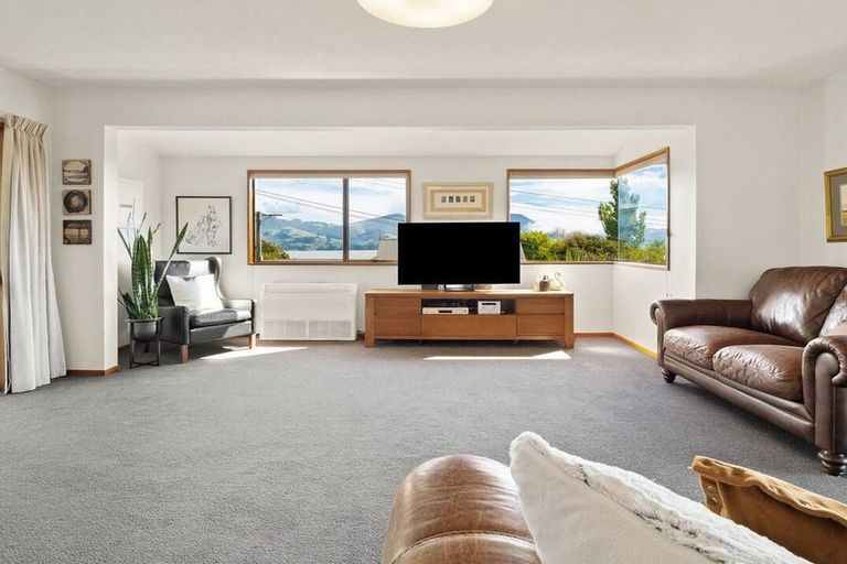 Photo of property in 14 Waikana Street, Broad Bay, Dunedin, 9014