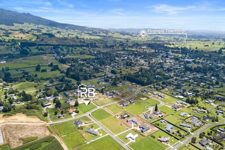 Photo of property in 800 Collinson Street, Pirongia, 3802