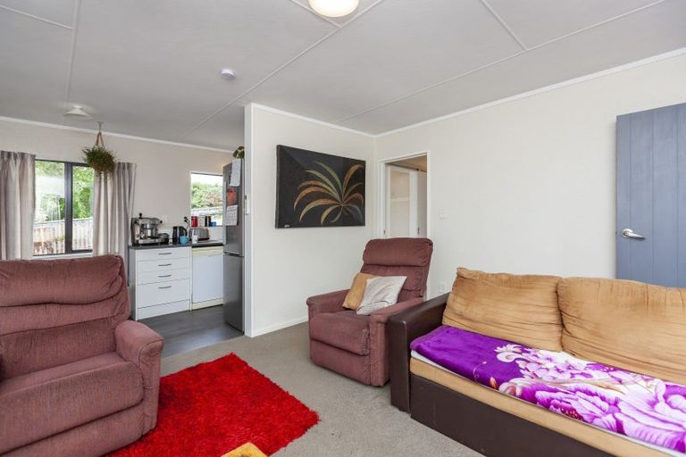 Photo of property in 76 Langdale Avenue, Paraparaumu, 5032