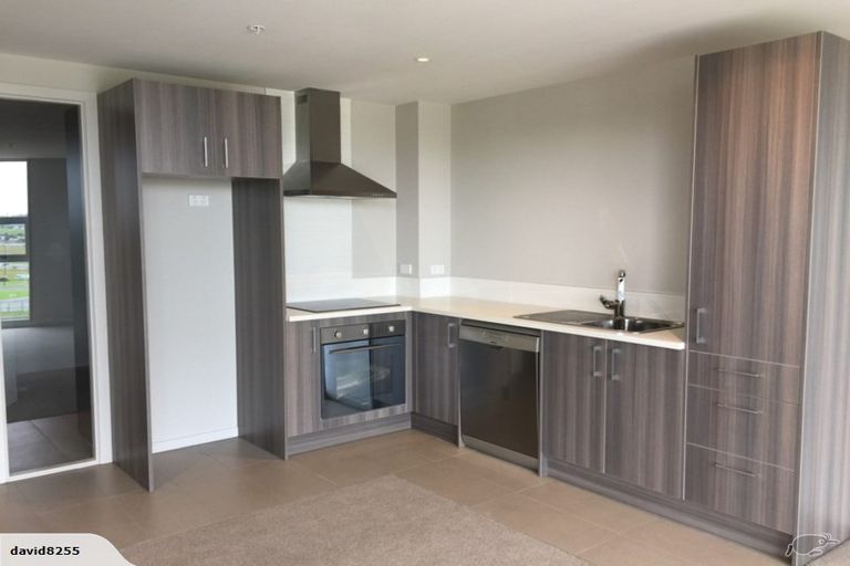 Photo of property in 12 Watermill Lane, Silverdale, 0932