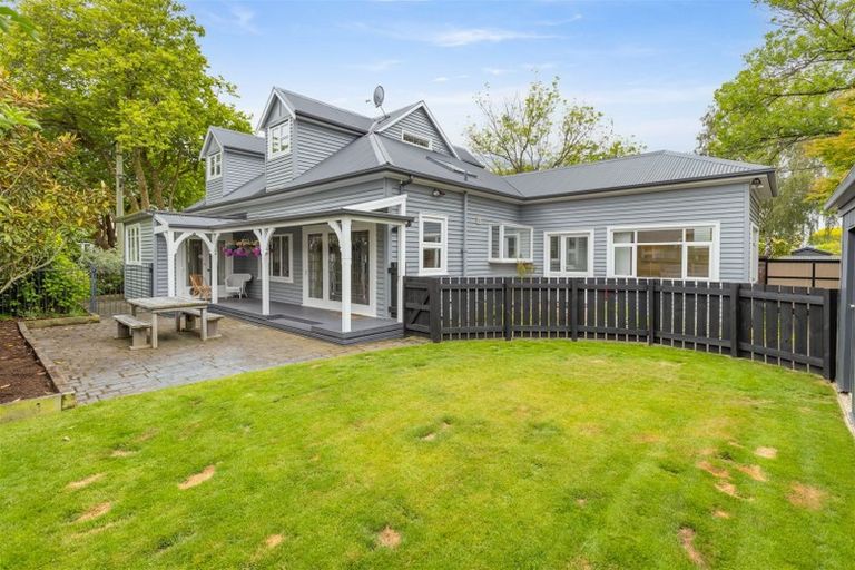 Photo of property in 104 Fisher Avenue, Beckenham, Christchurch, 8023