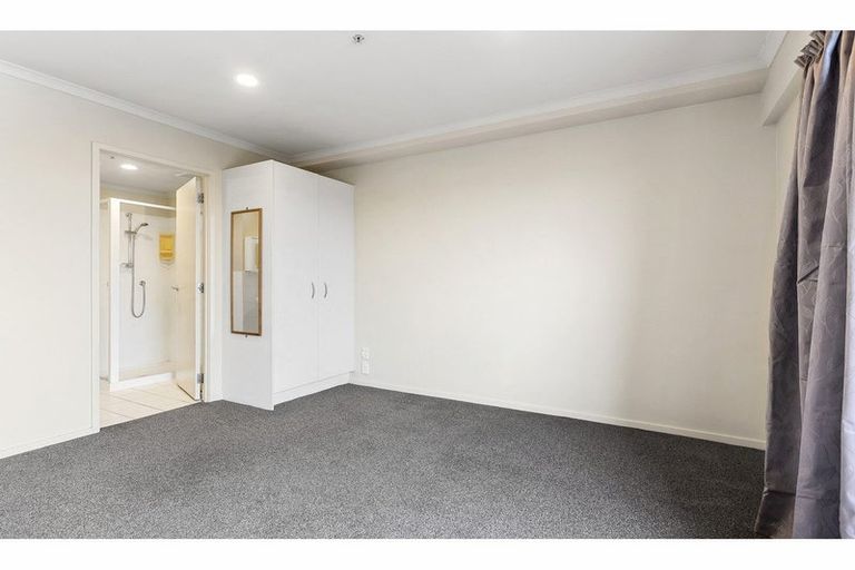 Photo of property in The Rennaissance, 4d/18 Ronwood Avenue, Manukau, Auckland, 2104