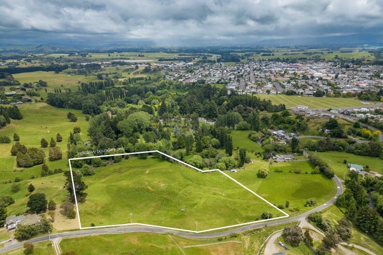 Photo of property in 36 Riverdale Road, Dannevirke, 4930