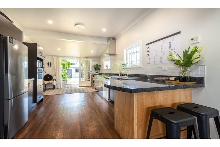 Photo of property in 60 Petrie Street, Richmond, Christchurch, 8013