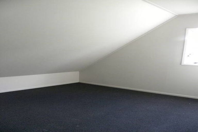 Photo of property in 9b Wilkie Place, Mount Wellington, Auckland, 1060