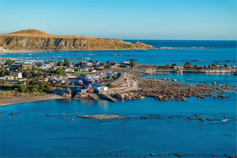 Photo of property in 97 South Bay Parade, South Bay, Kaikoura, 7300