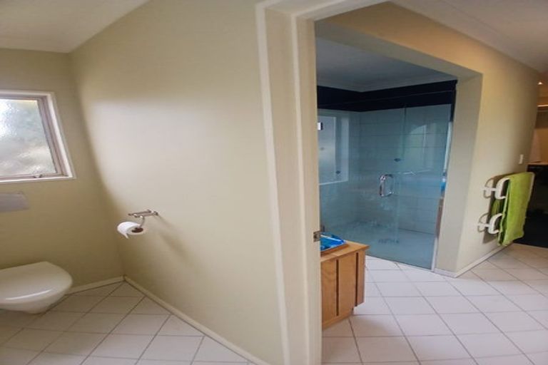 Photo of property in 92 Tutaki Road, Kelvin Grove, Palmerston North, 4470