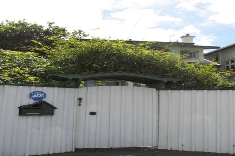 Photo of property in 23 Kainui Road, Hataitai, Wellington, 6021