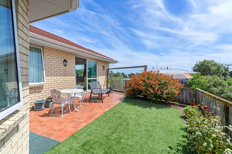 Photo of property in 71 Tasman Road, Otaki Beach, Otaki, 5512