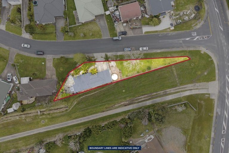 Photo of property in 2 Langton Road, Stanmore Bay, Whangaparaoa, 0932