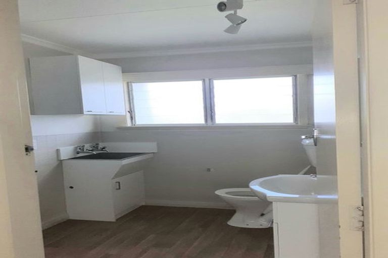 Photo of property in 6-7 Russell Street, Feilding, 4702