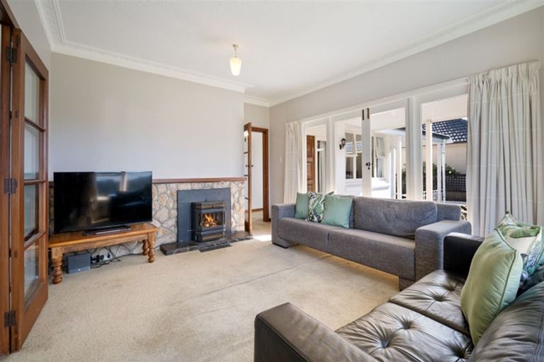 Photo of property in 122 Glandovey Road, Strowan, Christchurch, 8052