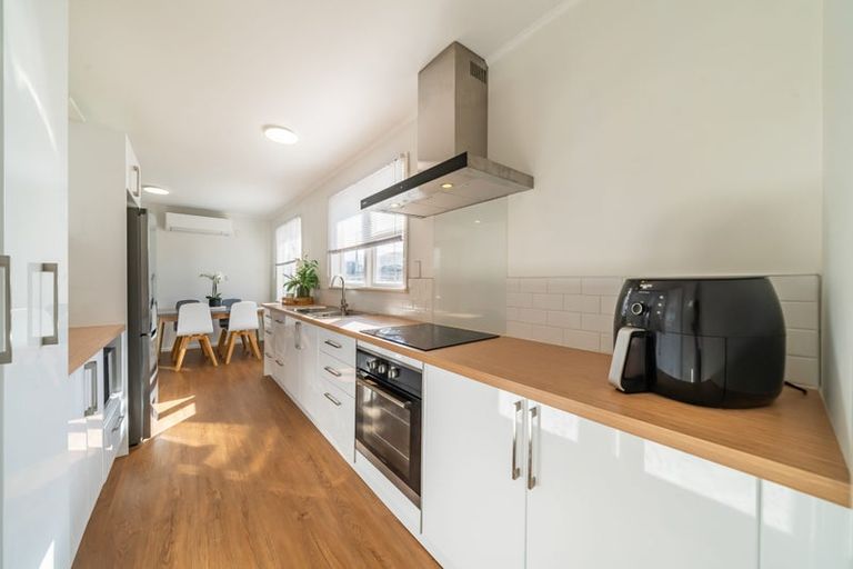 Photo of property in 19 Sheridan Crescent, Trentham, Upper Hutt, 5018