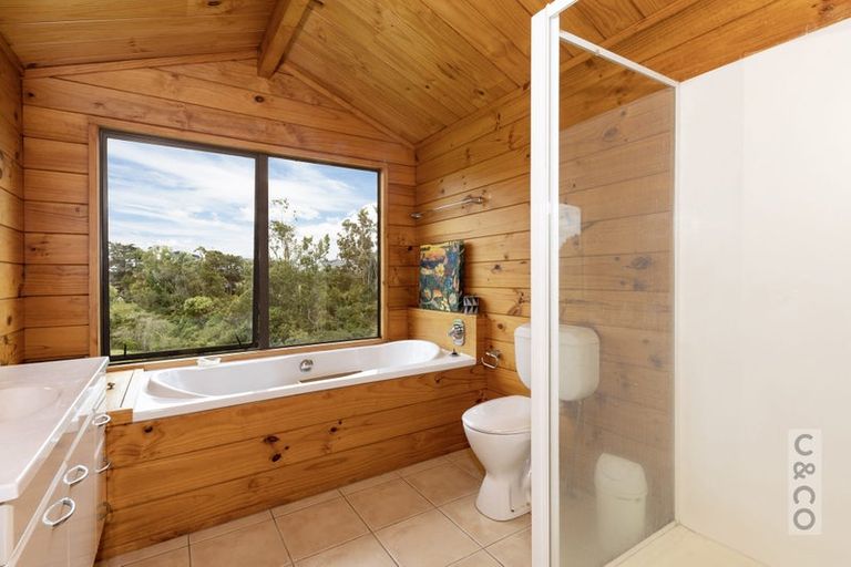 Photo of property in 522 State Highway 16, Kumeu, 0892