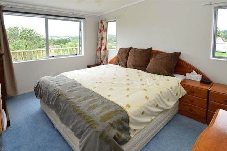 Photo of property in 42a Spur Road, Stillwater, Silverdale, 0993