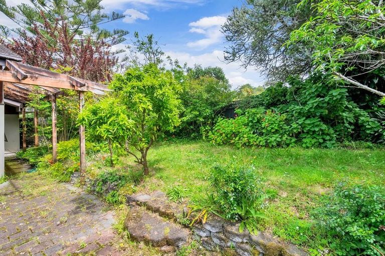 Photo of property in 1 Celina Place, Browns Bay, Auckland, 0630