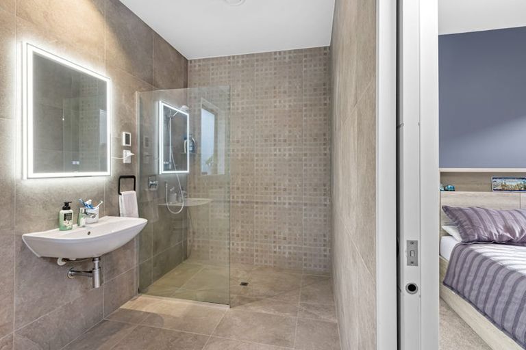 Photo of property in 61 Symes Drive, Red Beach, 0932