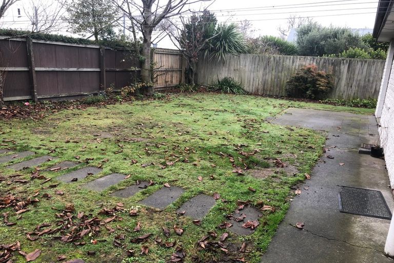 Photo of property in 75b Bryndwr Road, Bryndwr, Christchurch, 8052