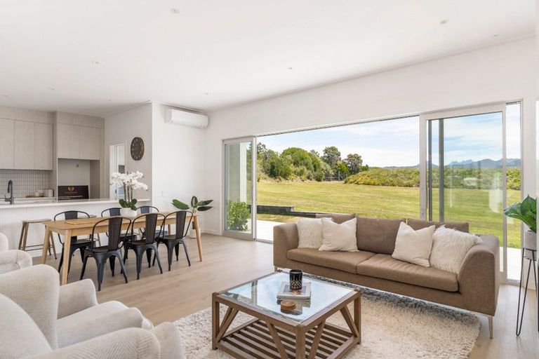 Photo of property in 16 Ian Hopper Way, Pauanui, 3579