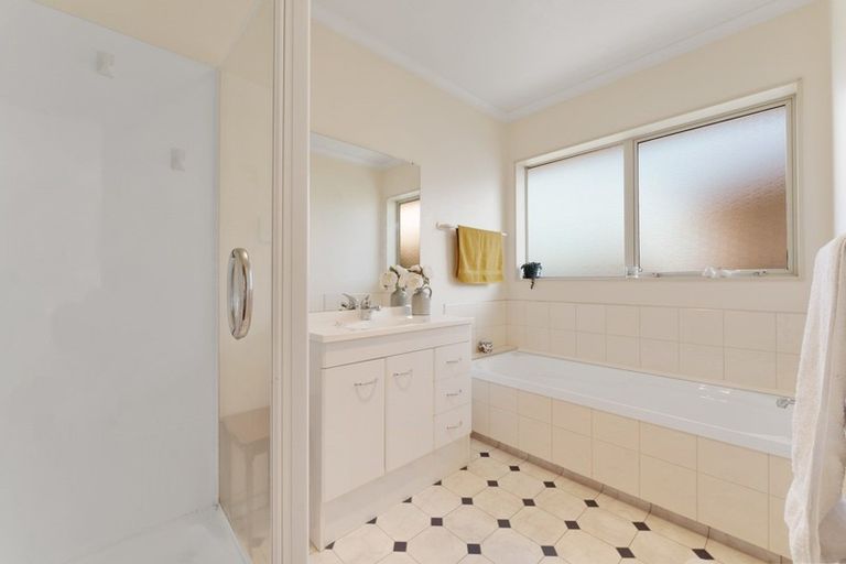 Photo of property in 38 Duke Street, Levin, 5510